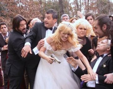 Casamiento frustrado y locura en Viudas e Hijos del Rock and Roll