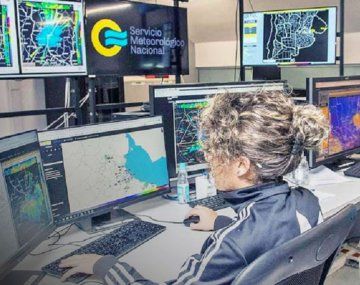 Más ajuste: Milei avanza con otros 240 despidos en el SMN