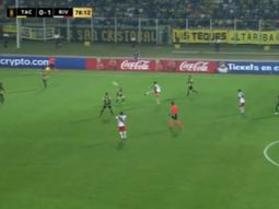 El impresionante golazo de Fonseca para el 2-0 de River ante Táchira