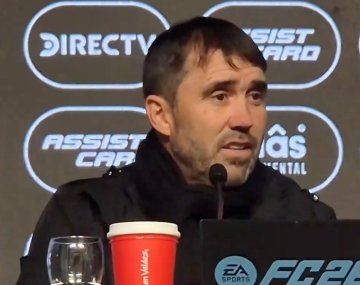 Chacho Coudet en la conferencia de prensa tras la derrota de River ante Atlético Tucumán.