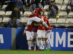 Independiente festeja el gol de Rigoni Independiente festeja el gol de Rigoni