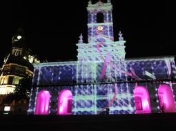 El Cabildo se vistió de rosa por la lucha contra el cáncer de mama