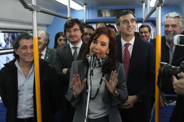 Cristina Kirchner Y Randazzo Presentaron Las Nuevas Formaciones Del Sarmiento 3124