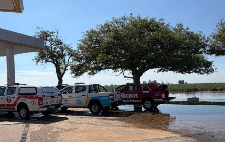 Tornado y fuertes lluvias en Córdoba y Santa Fe: inundaciones, árboles caídos y caos en las rutas