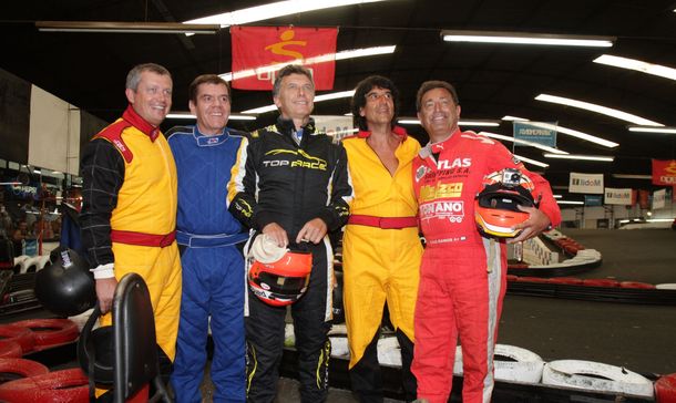 Macri muestra su equipo de famosos, sin papá Franco