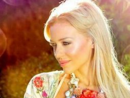 Le robaron a la modelo Evangelina Anderson