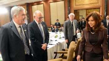 cristina kirchner en china: seguiremos defendiendo el trabajo argentino cristina kirchner en china: seguiremos defendiendo el trabajo argentino