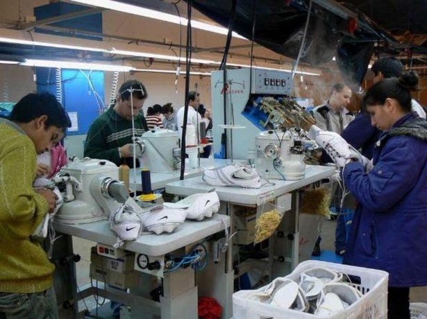 Cierra una de las empresas que fabricaba zapatillas para Nike y despide a sus 640 trabajadores