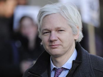 Julián Assange