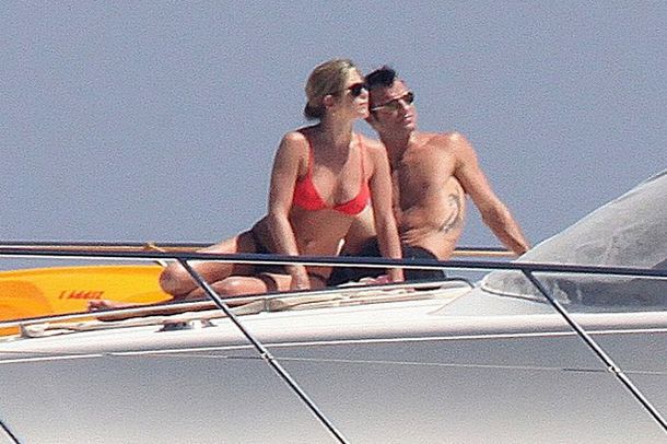 Jennifer Aniston y una invitada muy especial a su boda