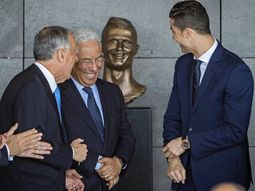 Cristiano Ronaldo y su polémico busto Cristiano Ronaldo y su polémico busto
