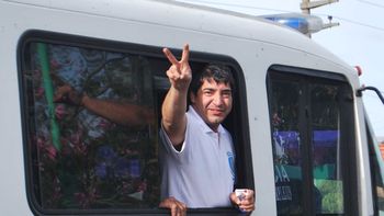 por el ataque a voluntarios, detienen al hijo del pata medina por el ataque a voluntarios, detienen al hijo del pata medina