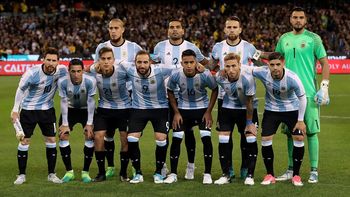 a minutos de dar la lista, sampaoli tiene su primera baja en la seleccion a minutos de dar la lista, sampaoli tiene su primera baja en la seleccion