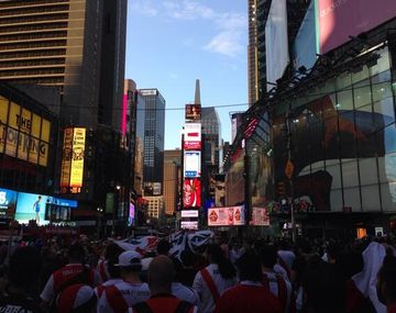 {altText(,La alegría en Nueva York por #RiverCampeón)}