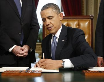 Obama dio luz  verde a los recortes fiscales para este año