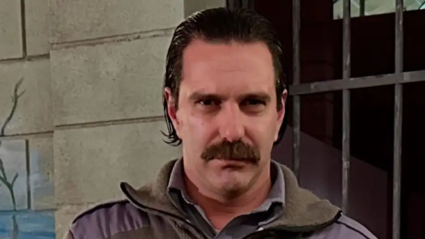 Quién es Santiago Caamaño, la pareja de Nazarena Vélez que se destaca con su personaje en En el Barro