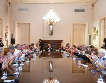 Guerra contra la inflación: Alberto llamó a empresarios y gremialistas