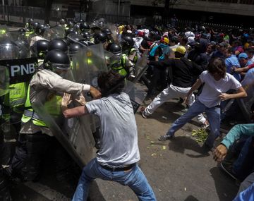 Al menos nueve heridos en una marcha opositora en Caracas