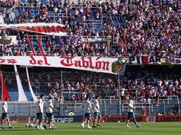 El tremendo recibimiento de River y Racing por la Copa Argentina
