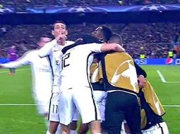 El gesto de Di María para callar al Camp Nou El gesto de Di María para callar al Camp Nou