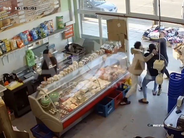 Impresionante pelea en una de las zonas más transitadas de Mar del Plata