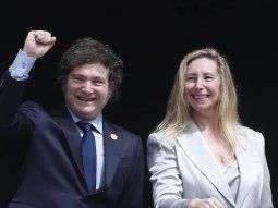 El presidente Javier Milei junto a su hermana, la secretaria general de la Presidencia, Karina Milei