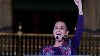 Claudia Sheimbaun hizo historia y se convirtió en la primera mujer electa presidenta de México. Claudia Sheimbaun hizo historia y se convirtió en la primera mujer electa presidenta de México.