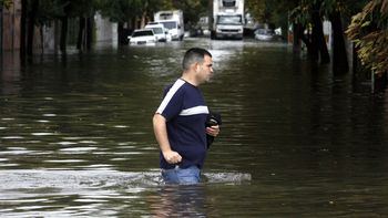 mas de 900 evacuados en la plata, berisso y ensenada mas de 900 evacuados en la plata, berisso y ensenada