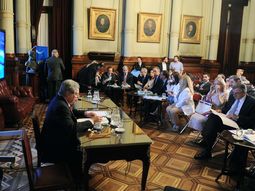 senado: la eleccion directa de legisladores al parlasur obtuvo dictamen de comision senado: la eleccion directa de legisladores al parlasur obtuvo dictamen de comision