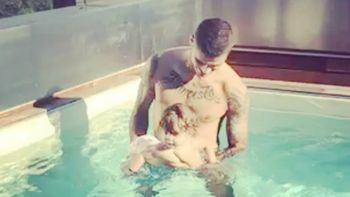 el video de mauro icardi haciendo nadar a su hija que genero polemica el video de mauro icardi haciendo nadar a su hija que genero polemica