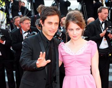 Dolores Fonzi y Gael García Bernal