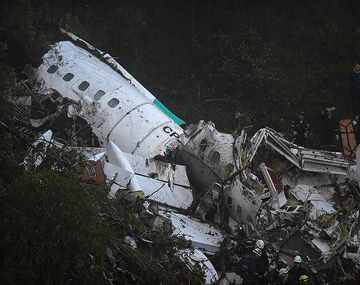 El avión de Chapecoense se estrelló en Colombia.