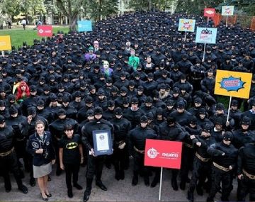 542 Batmans se juntaron en Canadá