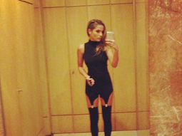 brenda asnicar, muy sexy en la presentacion de cumbia ninja brenda asnicar, muy sexy en la presentacion de cumbia ninja