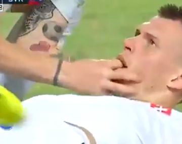 ¡Dramático! Un jugador le salvó la vida a otro tras un pelotazo que lo dejó inconsciente