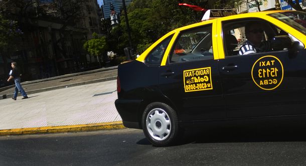 Taxi JH 8349