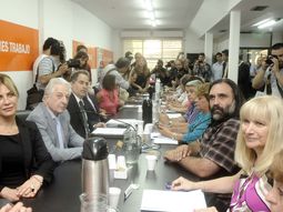 docentes bonaerenses retoman este miercoles negociaciones paritarias docentes bonaerenses retoman este miercoles negociaciones paritarias