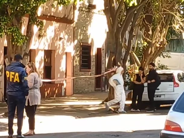 Villa Crespo: un efectivo de la Policía Federal bajó de un auto, comenzó a disparar e hirió a un trabajador