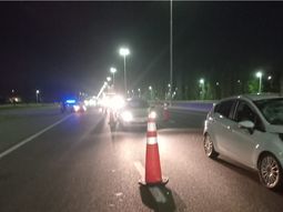 un hombre murio al intentar cruzar como peaton la autopista buenos aires-la plata un hombre murio al intentar cruzar como peaton la autopista buenos aires-la plata