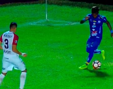 ¡¿Qué hace?! El extraño lujo que fue furor en el primer partido de la Copa Libertadores