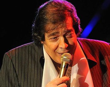 Cacho Castaña volvió a su casa tras recibir el alta médica