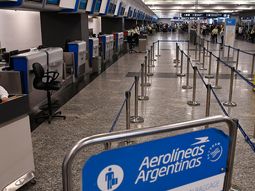 Aerolíneas Argentinas ya funciona como low cost: ¿qué empezó a cobrar?
