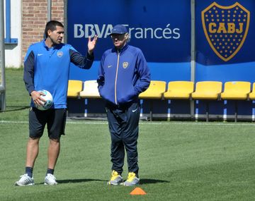 Bianchi le dijo a Riquelme que él decida cuándo vuelve