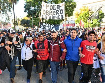 Organizaciones sociales marcharon hacia el Ministerio de Desarrollo Social