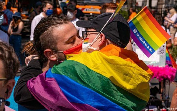 Multitudinarias Marchas del Orgullo LGBTI+ alrededor del mundo