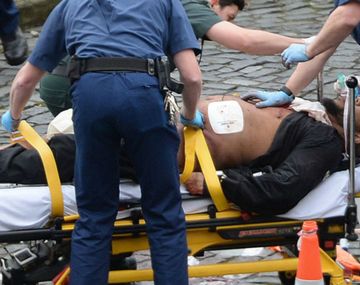 Los paramédicos atendieron a Khalid Masood pero murió