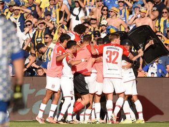 Estudiantes dio el golpe: le ganó 1-0 a Central y avanzó a cuartos de final