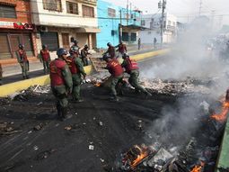 cinco muertos en venezuela, que sufre violentas protestas desde hace 7 dias cinco muertos en venezuela, que sufre violentas protestas desde hace 7 dias