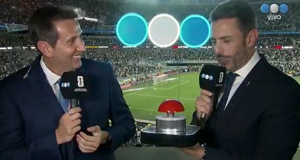 En pleno partido de la Selección, Telefe confirmó quién conducirá La Voz Argentina