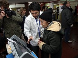 ¿se podra? el gobierno quiere que haya voto electronico para el 2017 ¿se podra? el gobierno quiere que haya voto electronico para el 2017